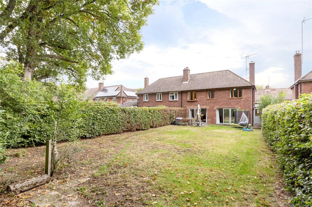 Hedgeside, Potten End, Berkhamsted... 3 bed semi-detached house - £695,000