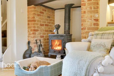 2 bedroom cottage for sale - Chapel Street, Rockland St Peter