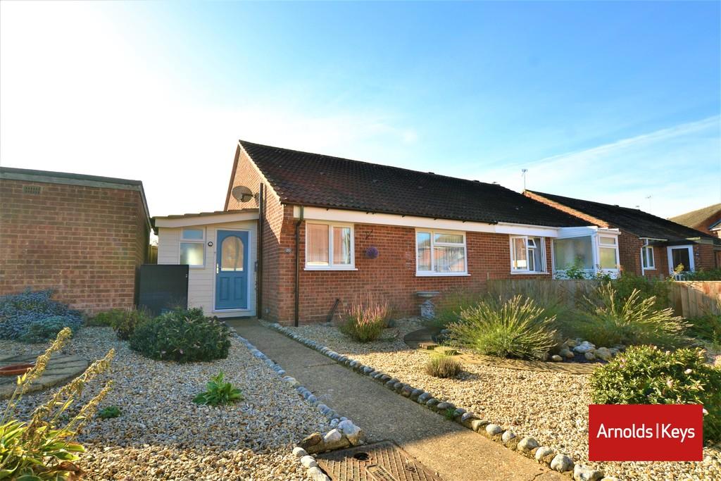 Ellinor Road, North Walsham 2 bed semidetached bungalow £250,000