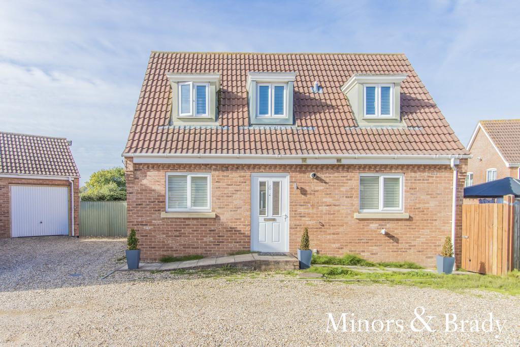 Clere Close, Wymondham 4 bed detached bungalow for sale £350,000