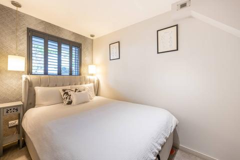 1 bedroom flat for sale - Bartle Road, Ladbroke Grove, London, W11