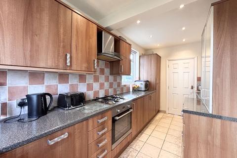 4 bedroom semi-detached house for sale, Bideford Close, Edgware