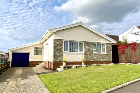 3 bedroom detached bungalow for sale - Leiros Parc Drive, The Rhyddings, Neath, SA10 7EW