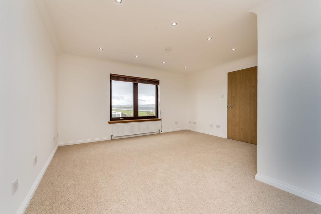 Lounge/Dining area