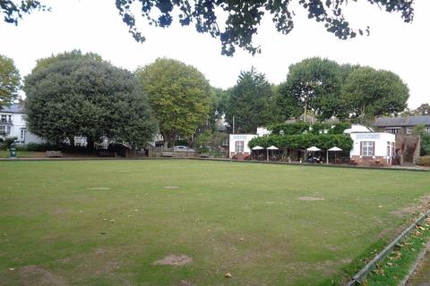 2b Capel Terrace, Southend-on-sea, SS1 1EX