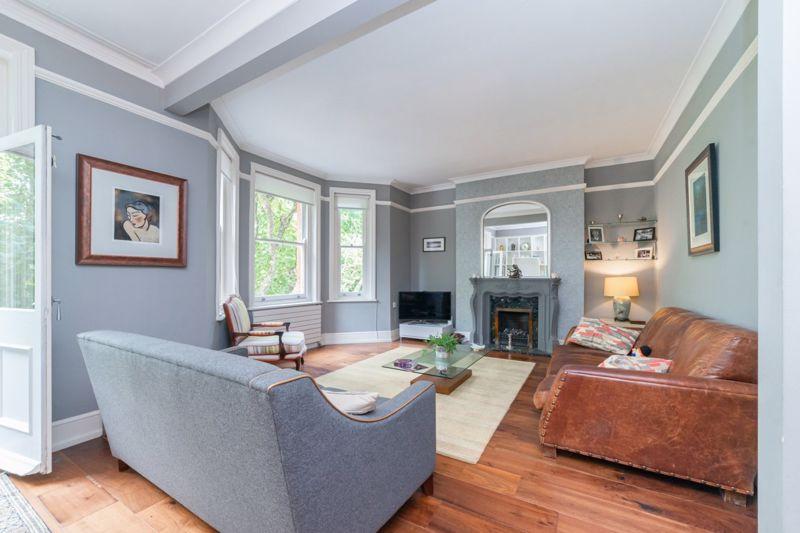 Leith Mansions Park Views 2 bed apartment £1,199,999