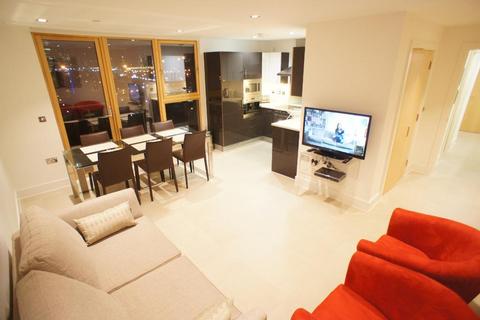 3 bedroom flat to rent, Streamlight, 9 Province Square, Docklands, London, E14 9DW