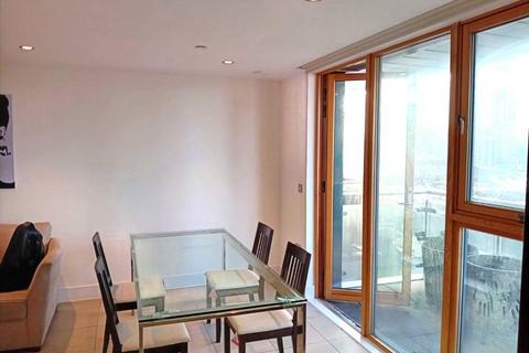 3 bedroom flat to rent, Streamlight, 9 Province Square, Docklands, London, E14 9DW