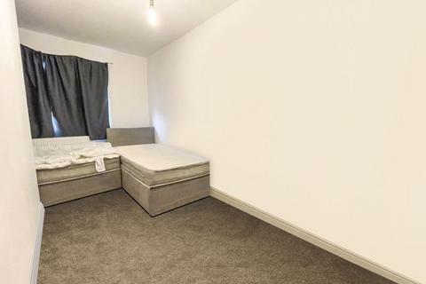 168 Foyle Drive, South Ockendon, RM15 5HH