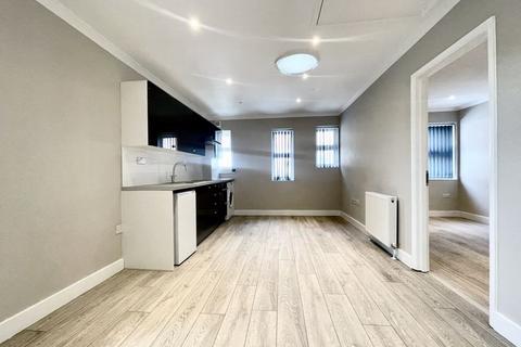 1 bedroom apartment to rent - Long Lane, Uxbridge, UB10
