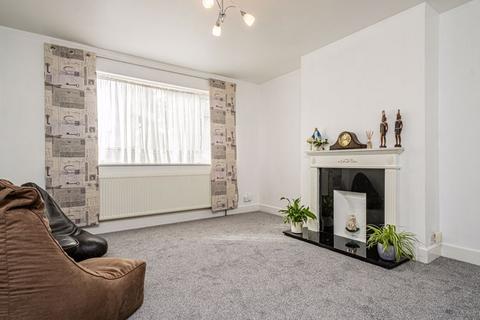 225 The Ridgeway, North Harrow, Harrow, HA2 7DA
