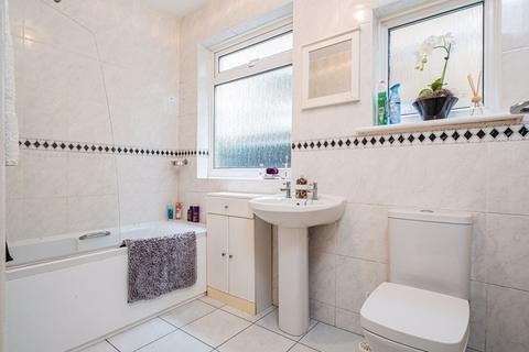 225 The Ridgeway, North Harrow, Harrow, HA2 7DA