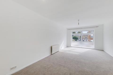 20 Silverdale Close, London, W7 3HR