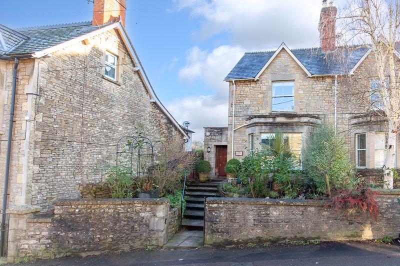 Lusty, Bruton *LET IN 24 HOURS* 2 bed townhouse £1,600 pcm (£369 pw)