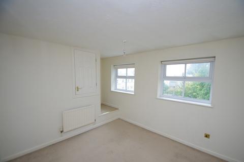 4 bedroom townhouse to rent - Ladys Close, Watford, WD18