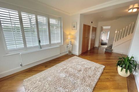 25 Brooks Road, Formby, Liverpool, L37 2JL