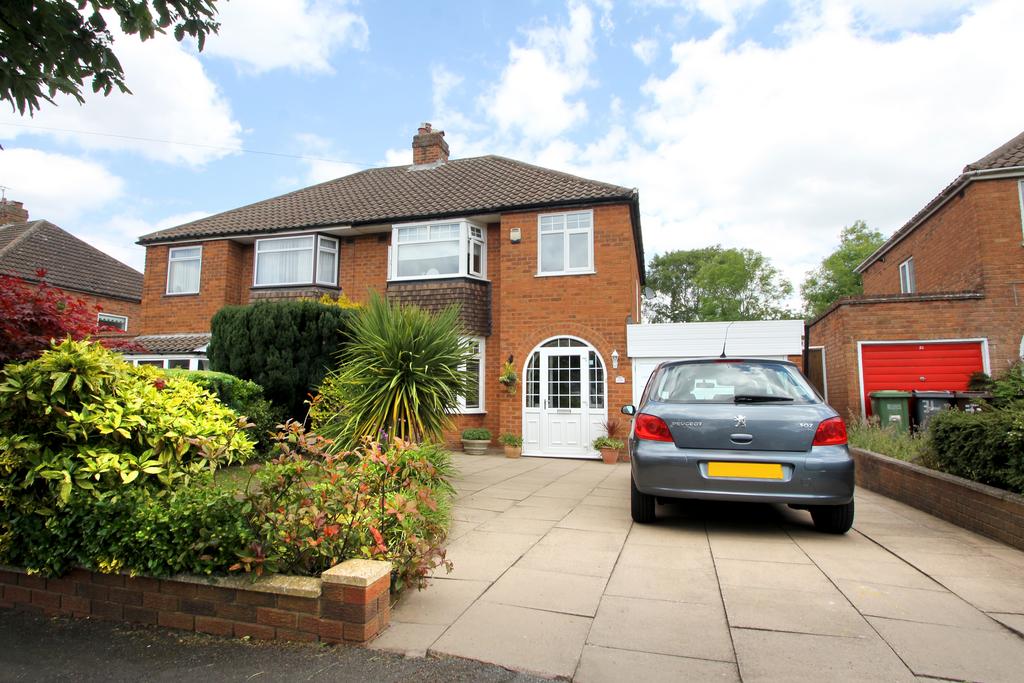 Merevale Road, Solihull, West Midlands, B92 3 bed semidetached house