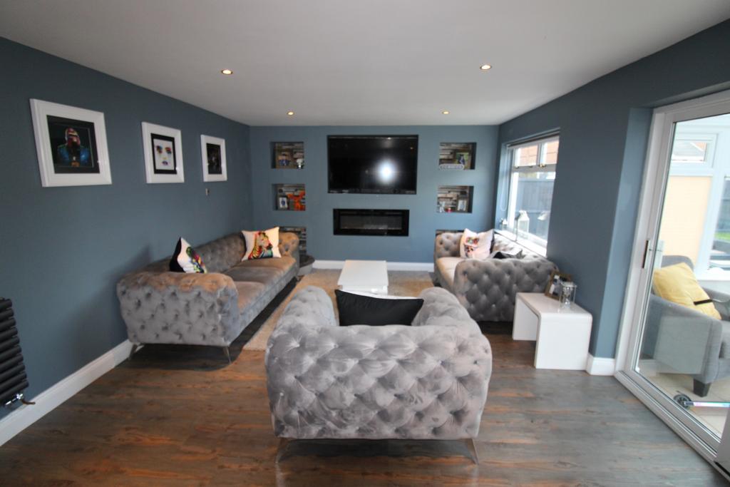 St. Austell Place, Carnforth 4 bed detached house £475,000