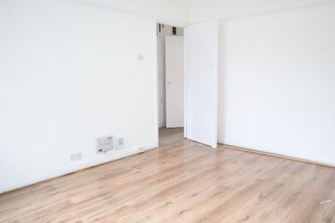 68 Chartham Road, London, SE25 4HP