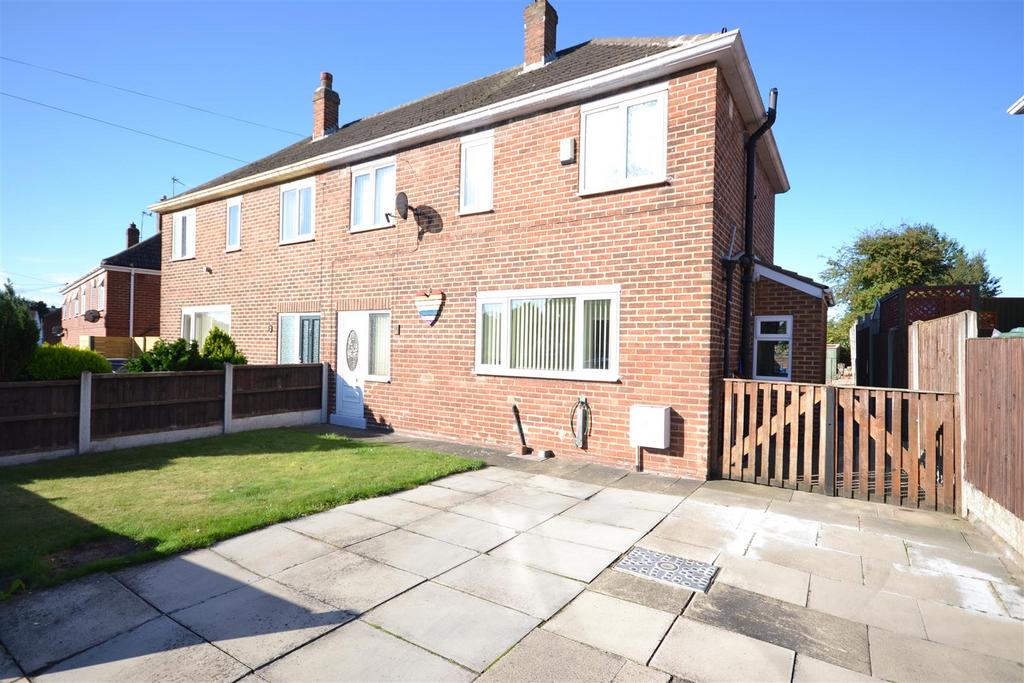 Alandale Crescent, Garforth, Leeds 3 bed semidetached house £219,995