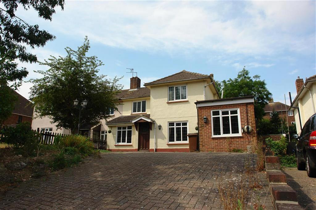 Churchill Avenue, Chatham, ME5 0JS 4 bed semidetached house for sale