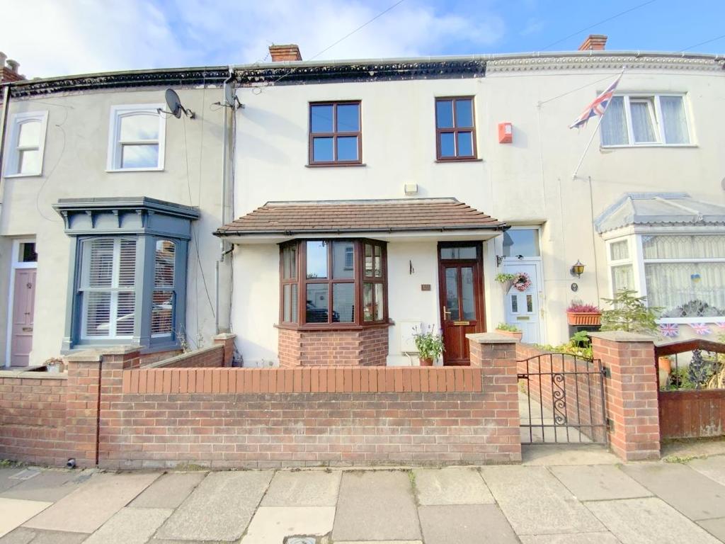 Thrunscoe Road, Cleethorpes 3 bed terraced house - £140,000