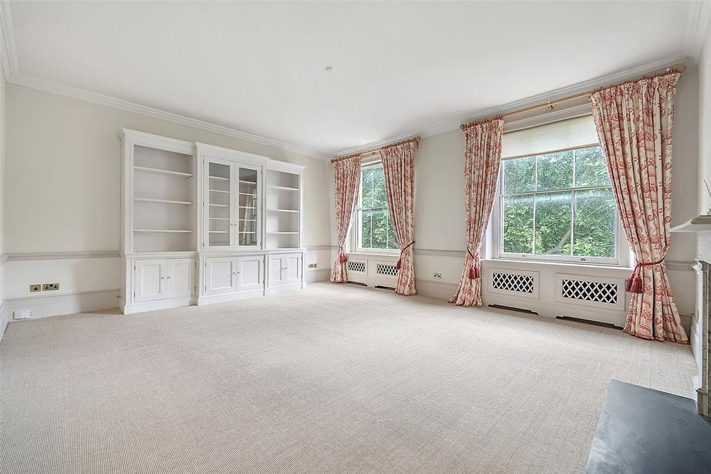 Queens Gardens, Bayswater, London, W2 3 bed apartment £5,850 pcm (£