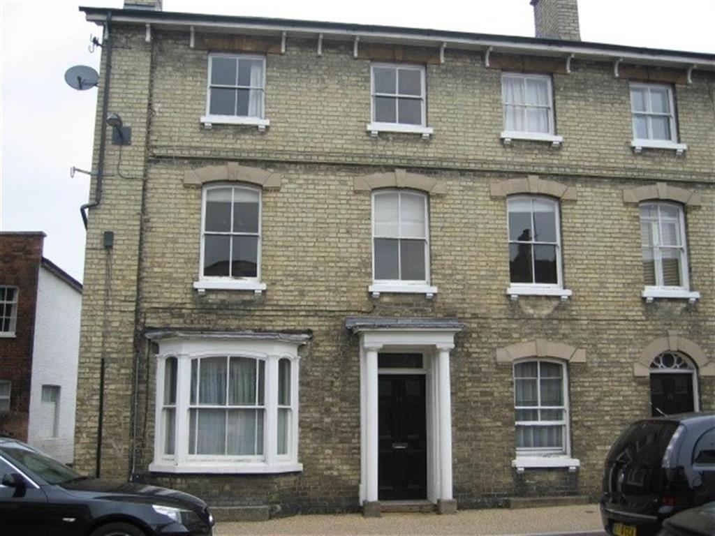 Hitchin Street, Baldock 2 bed flat £1,025 pcm (£237 pw)