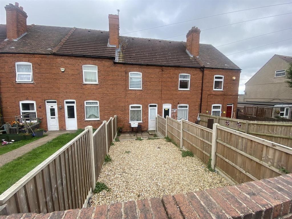 Field Drive, Shirebrook, Mansfield 3 bed terraced house £108,000