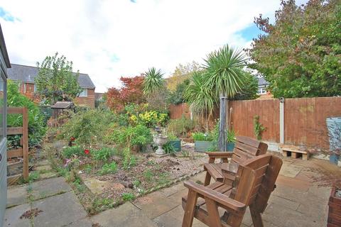 9 Burghley Close, Great Notley, Braintree, CM77 7WY