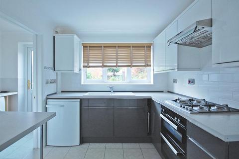 9 Burghley Close, Great Notley, Braintree, CM77 7WY