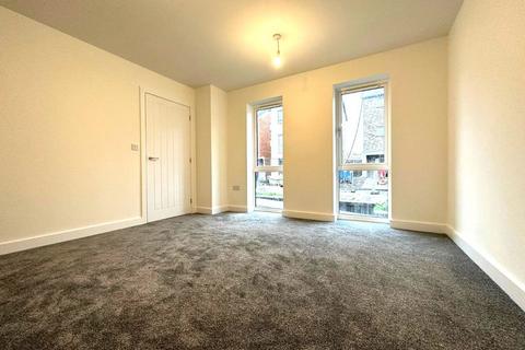 3 bedroom detached house to rent, Hazel Green, Blackburn