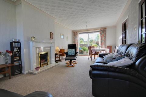 38 Beechdale, Cottingham, HU16 4RH