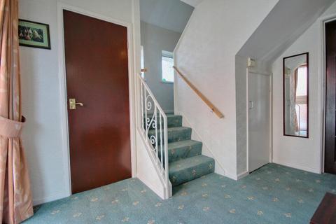 38 Beechdale, Cottingham, HU16 4RH