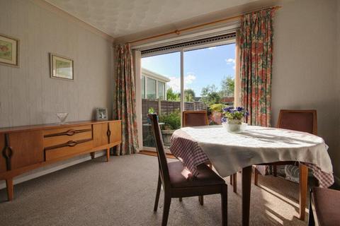 38 Beechdale, Cottingham, HU16 4RH