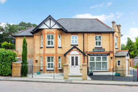 5 bedroom detached house for sale - Lilliput Road, Poole