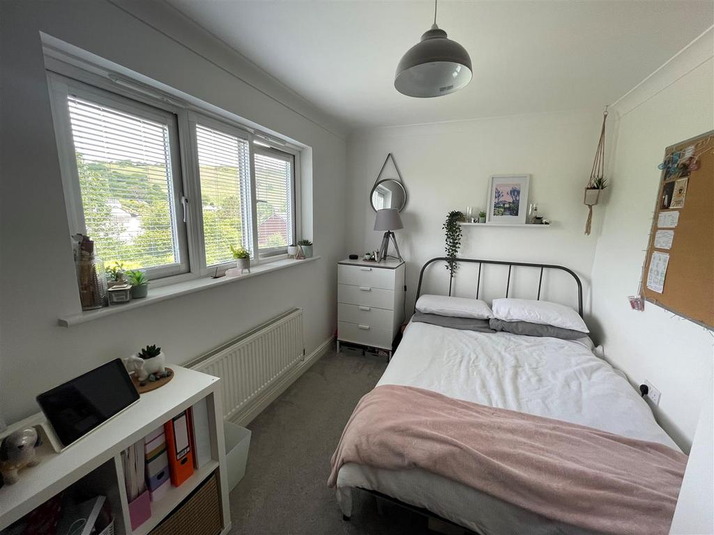 Bedroom 2: