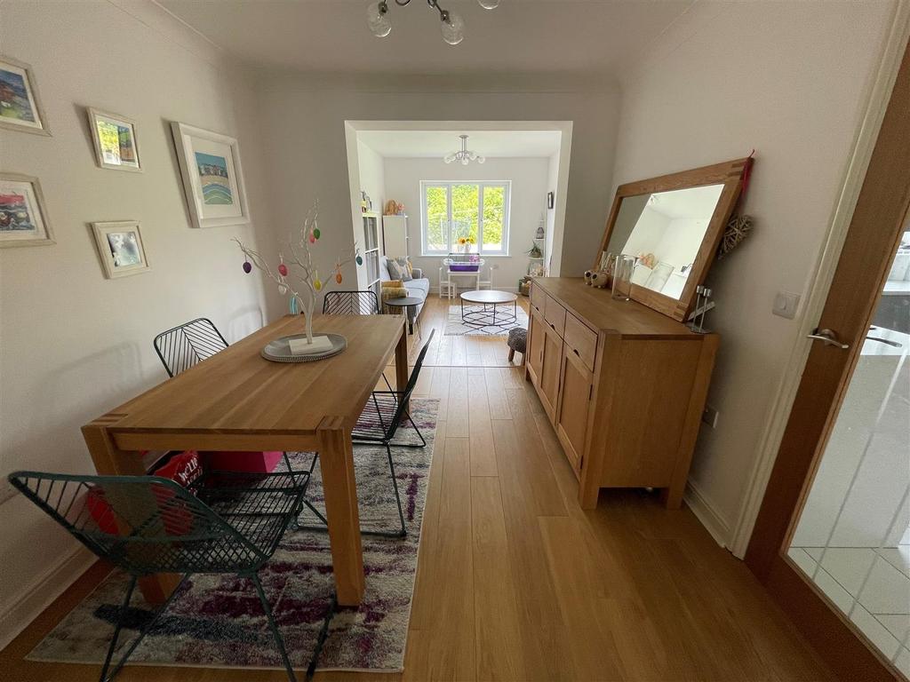 Dining Room: