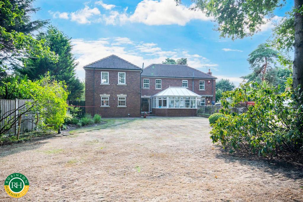Grange Court, Bessacarr, Doncaster 5 bed detached house for sale £795,000