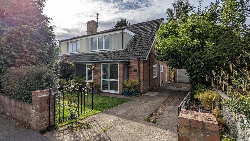 Hob Moor Terrace, Off Tadcaster Road... 3 bed semidetached house £
