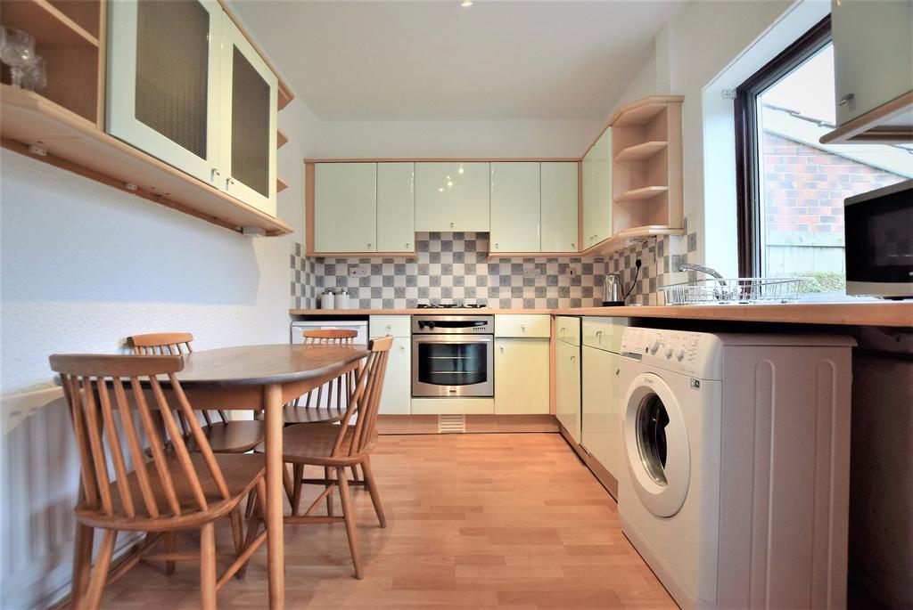 Chepstow Gardens, Gateshead, NE8 3 bed semidetached house £135,000