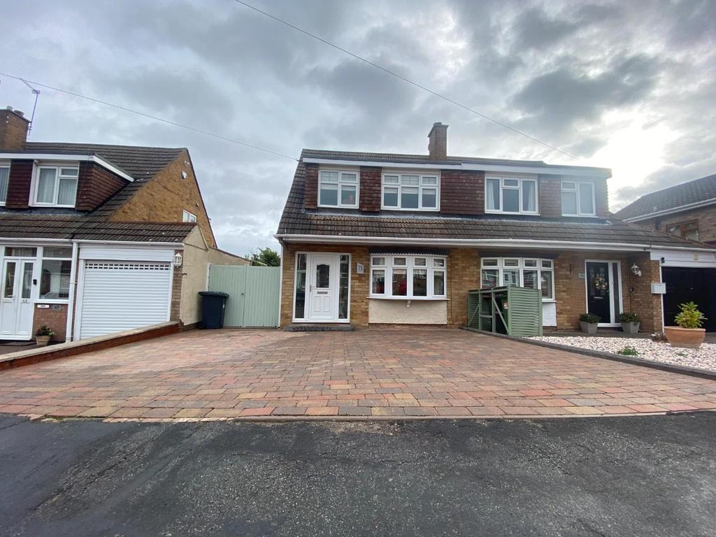 St. Leonards View, Polesworth, Tamworth 3 bed semidetached house £