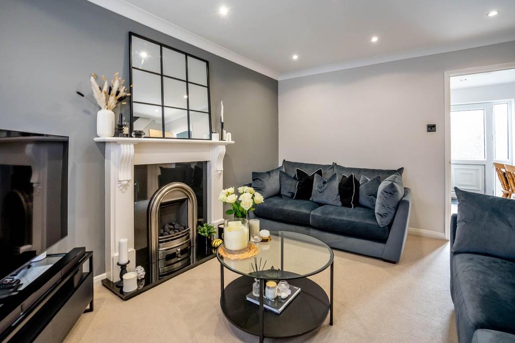 Wood Drive, Woodthorpe, York 2 bed semidetached house for sale
