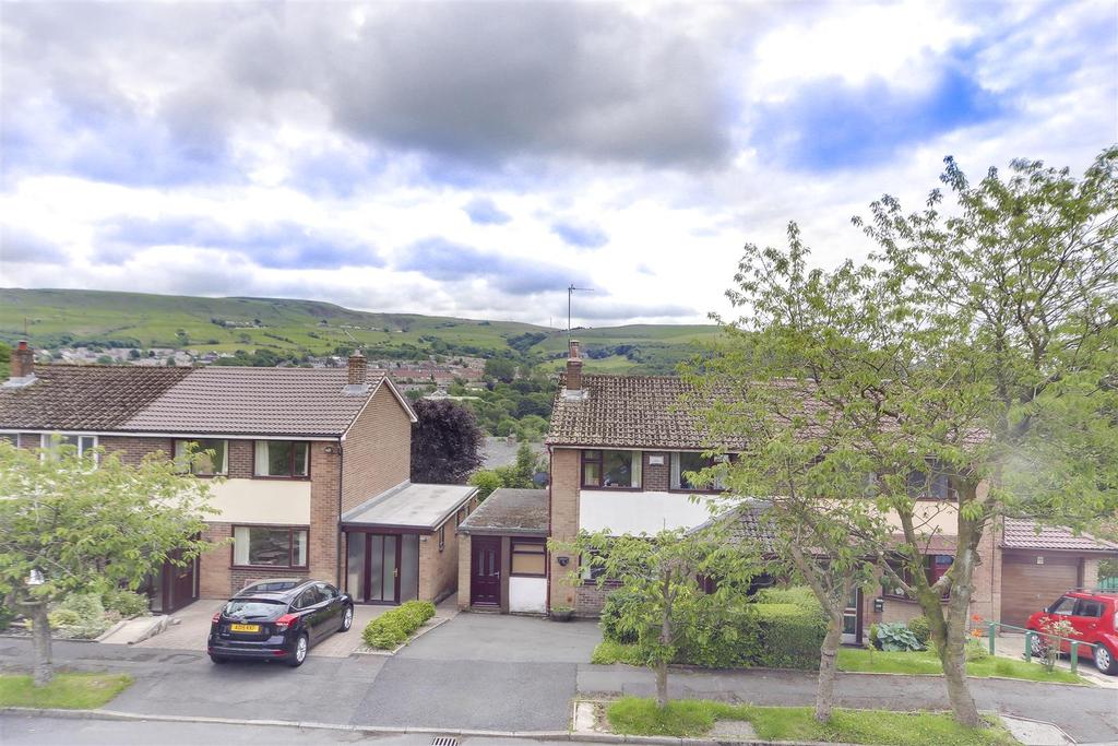 Langdale Avenue, Rawtenstall, Rossendale 3 bed semidetached house £