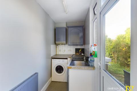 64 Hide Road, Harrow, HA1 4SE