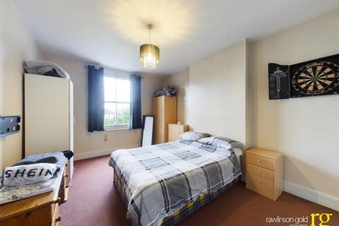 64 Hide Road, Harrow, HA1 4SE