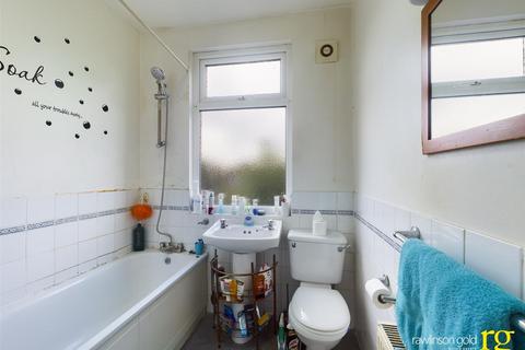 64 Hide Road, Harrow, HA1 4SE