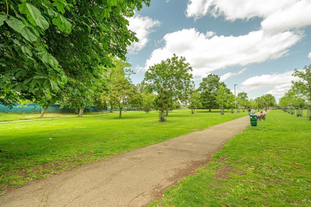 Victoria Park.jpeg
