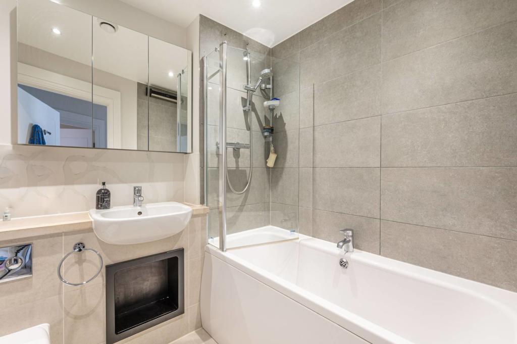 Bathroom.jpeg
