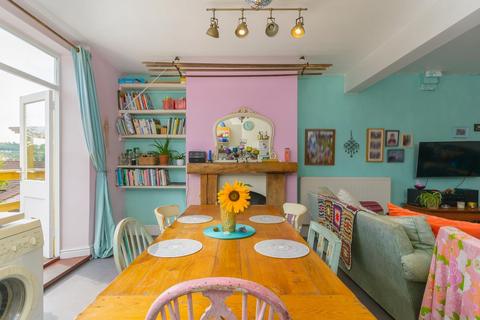65 Dunkerry Road, Bristol, BS3 4LD